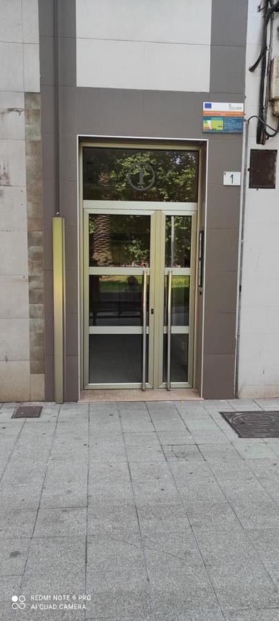 Plaza Fernando Vi Cerca Playa Arbeyal Apartamento