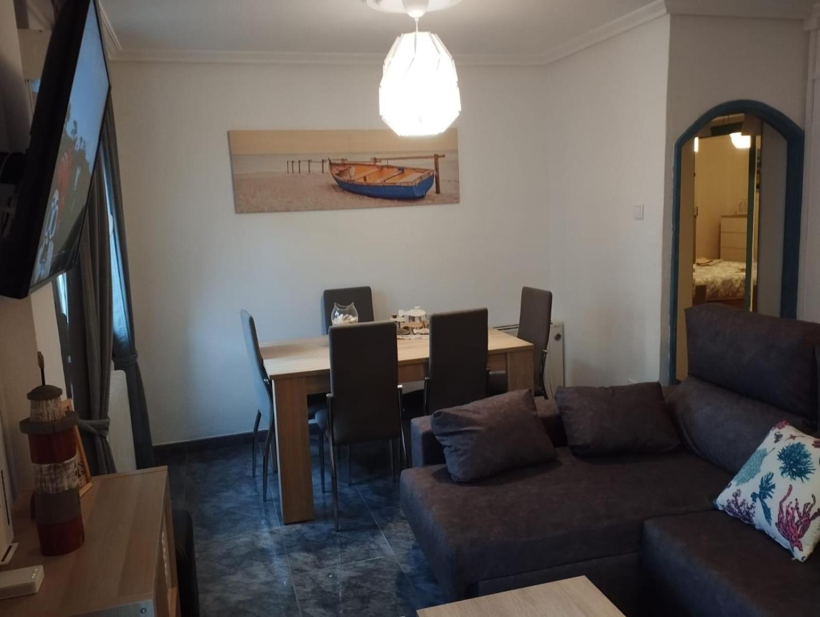 Plaza Fernando Vi Cerca Playa Arbeyal Apartamento Gijón