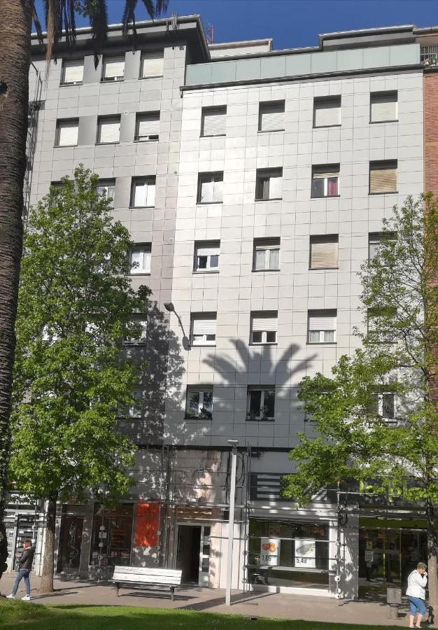 Apartamento Plaza Fernando Vi Cerca Playa Arbeyal